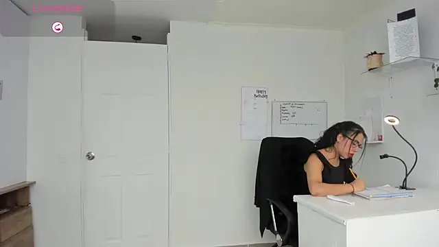 susana monroy online show from October 8, 2025, 6:49 pm