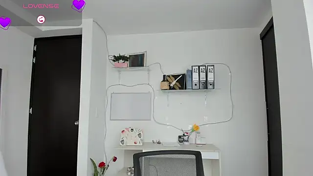 susana monroy online show from April 18, 2026, 7:18 pm