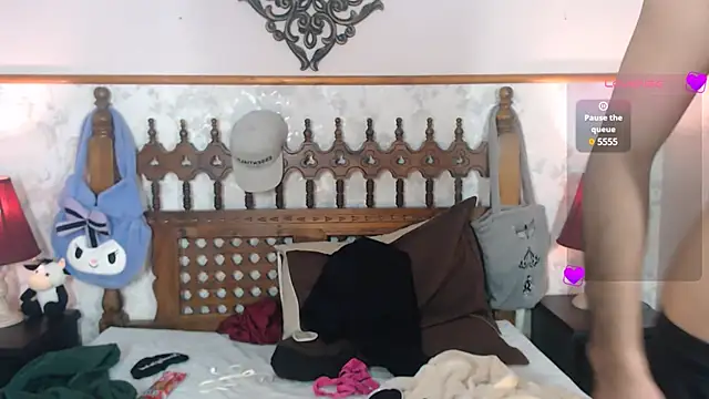 MilanZaire online show from March 11, 2025, 4:10 am