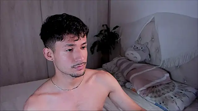 dimitri targaryen online show from October 1, 2025, 4:46 pm