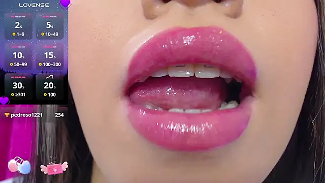 krysten ritter2 online show from March 4, 2025, 7:30 am