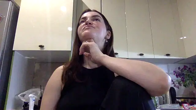 Snapshot of Karolina_llove chatting on September 16, 2025, 9:16 pm Karolina llove online show from September 16, 2025, 9:16 pm