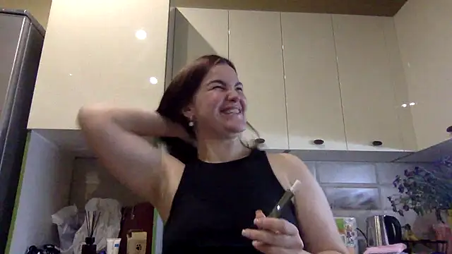 Snapshot of Karolina_llove chatting on September 22, 2025, 5:04 pm Karolina llove online show from September 22, 2025, 5:04 pm