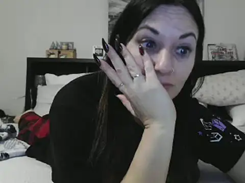 CrystalLakeXO online show from January 21, 2025, 9:03 am