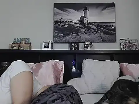 CrystalLakeXO online show from January 26, 2025, 7:42 am