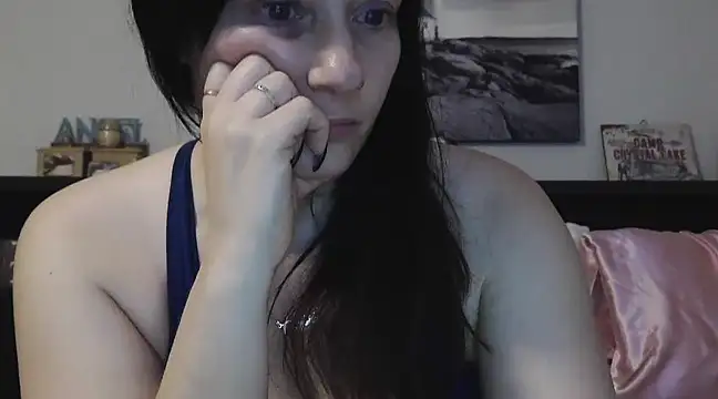 CrystalLakeXO online show from February 14, 2025, 6:45 am