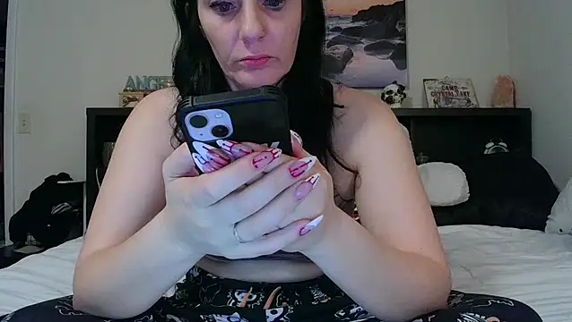 CrystalLakeXO online show from October 7, 2025, 7:16 am