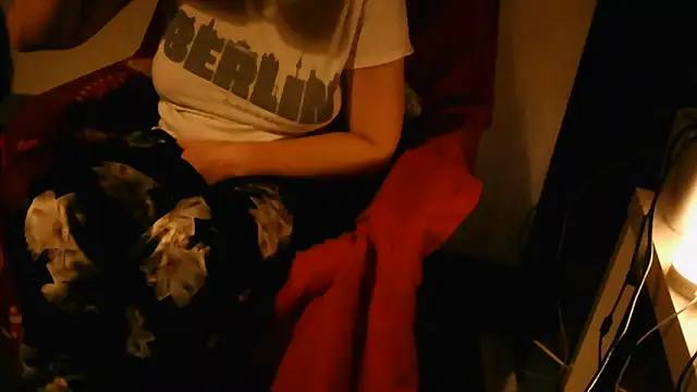 Everydayonli online show from October 26, 2025, 6:47 pm