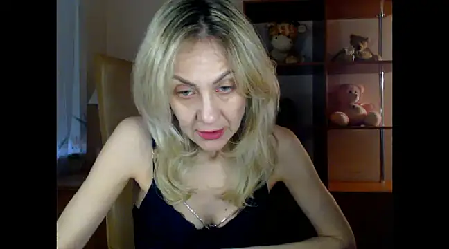 Tanya6547 online show from March 16, 2025, 8:54 am