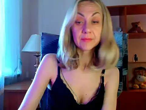 Tanya6547 online show from June 14, 2026, 10:39 am