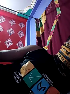 model yesx online show from April 5, 2026, 5:10 pm