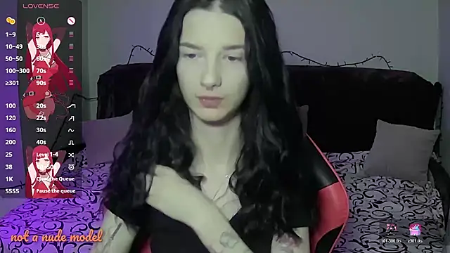 Snapshot of Miya_Dream_UKR chatting on January 18, 2026, 6:01 pm Miya Dream UKR online show from January 18, 2026, 6:01 pm