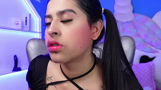 miss romyna online show from January 28, 2025, 8:36 am