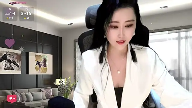 W-E-N-123 online show from December 21, 2024, 5:58 am