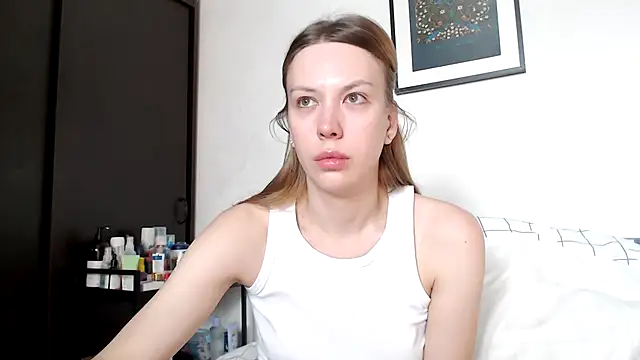 Scarlettford online show from February 12, 2026, 8:42 am