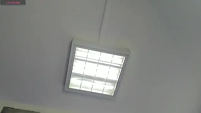 AnthonelaDuque online show from September 28, 2025, 11:48 am