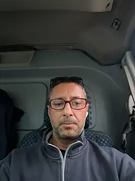 PORCOFIRENZEXXX online show from November 14, 2025, 3:33 pm