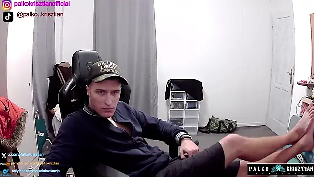 PKrisztian online show from December 21, 2025, 2:46 pm