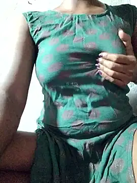 rituporna2004 online show from October 27, 2025, 1:59 pm