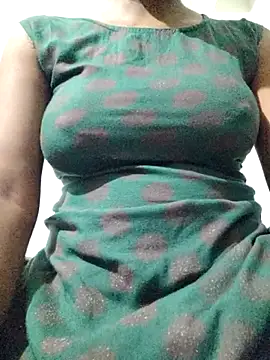 rituporna2004 online show from April 27, 2026, 2:53 am