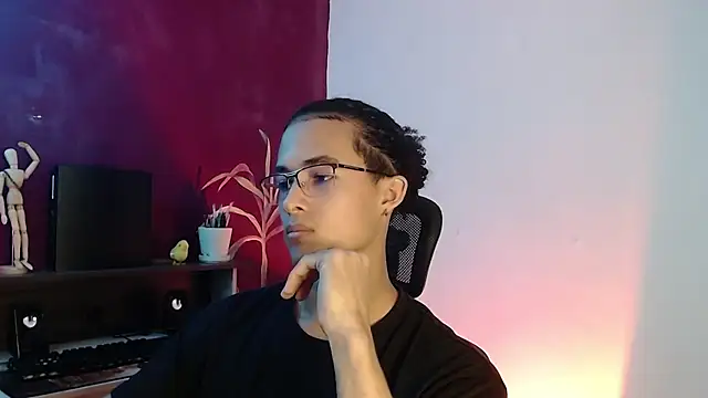 Snapshot of alejo_x3 chatting on March 23, 2025, 1:53 am alejo x3 online show from March 23, 2025, 1:53 am