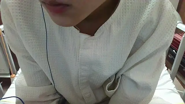 matu050556 online show from December 22, 2025, 10:56 am