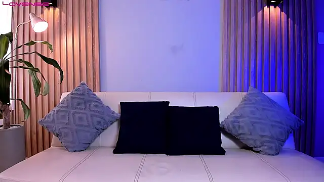 SymonPrince online show from September 24, 2025, 3:59 pm