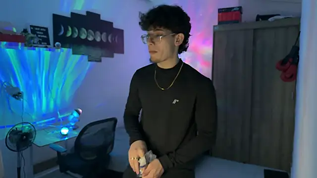 Kisan Smith online show from October 21, 2025, 3:29 am