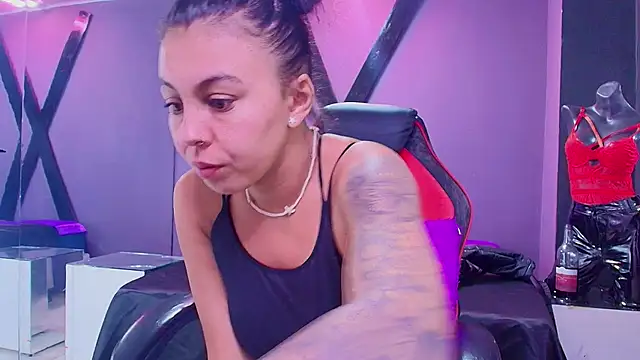 Juliet Nasty online show from February 11, 2025, 12:37 pm