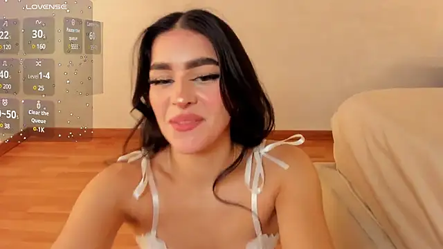 Antonellaparis  online show from January 15, 2025, 5:29 am