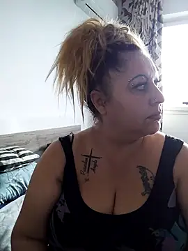 Valim7979 online show from October 15, 2025, 9:09 am