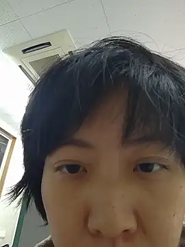 muuna9999 online show from February 18, 2026, 12:12 pm