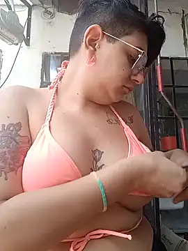 ConeNella online show from December 26, 2024, 4:25 pm