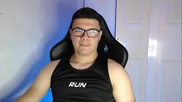 Plug Control online show from September 24, 2025, 4:21 pm