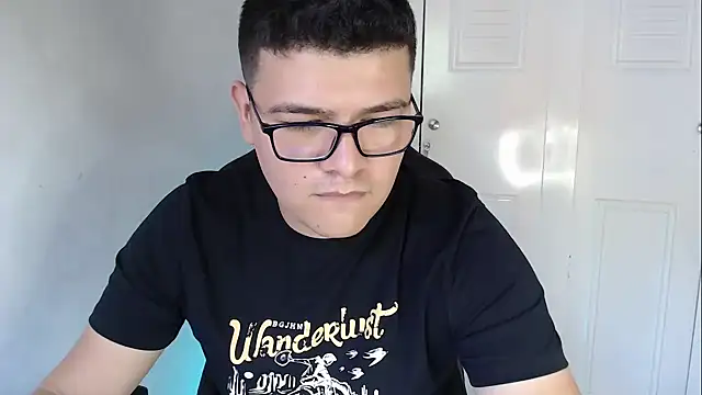 Plug Control online show from September 26, 2025, 5:17 pm