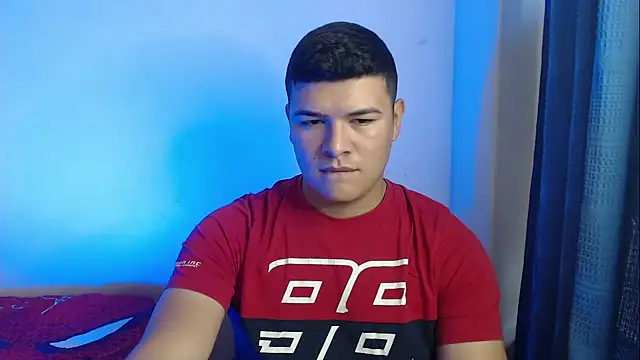 Plug Control online show from October 18, 2025, 9:04 pm