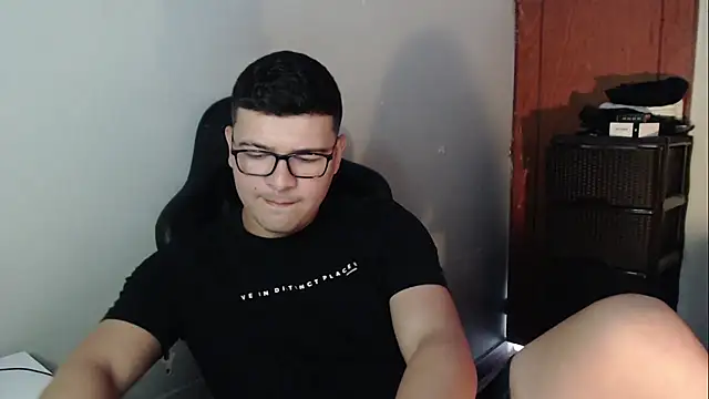 Plug Control online show from January 8, 2026, 6:54 pm