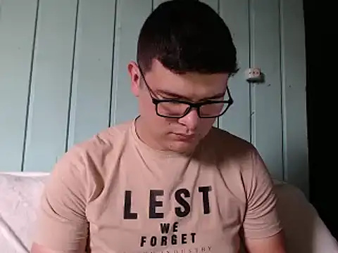 Plug Control online show from March 13, 2026, 8:37 pm