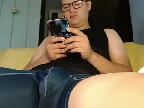 Plug Control online show from April 1, 2026, 2:36 pm