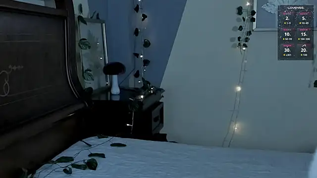 BlueBerry     online show from October 21, 2025, 11:49 pm