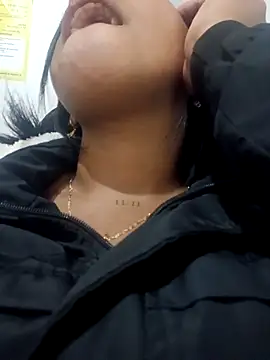 lia mariana online show from April 15, 2026, 5:25 am