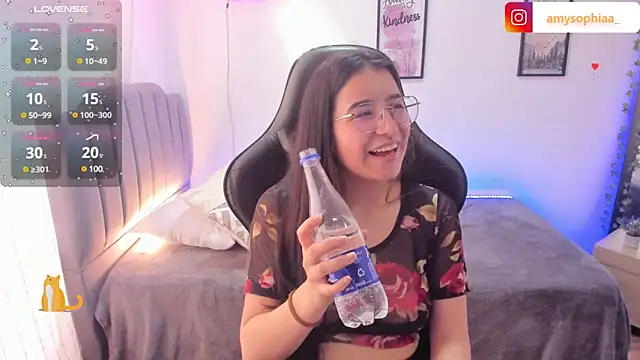 Amy joones online show from January 9, 2025, 7:40 pm