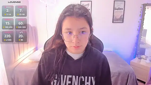 Amy joones online show from January 11, 2025, 1:43 pm