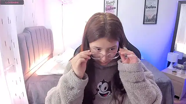 Amy joones online show from March 12, 2025, 1:40 pm