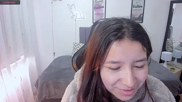 Amy joones online show from October 13, 2025, 1:11 pm