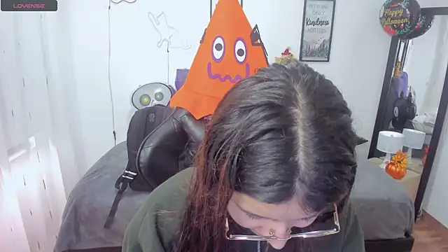 Amy joones online show from October 29, 2025, 12:40 pm