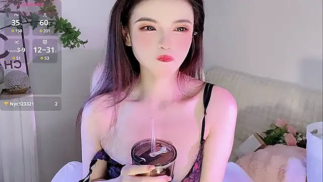 Snapshot of --xixi-- chatting on February 4, 2025, 7:22 pm --xixi-- online show from February 4, 2025, 7:22 pm