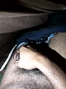 Snapshot of Malluk7 chatting on November 8, 2025, 11:03 pm Malluk7 online show from November 8, 2025, 11:03 pm