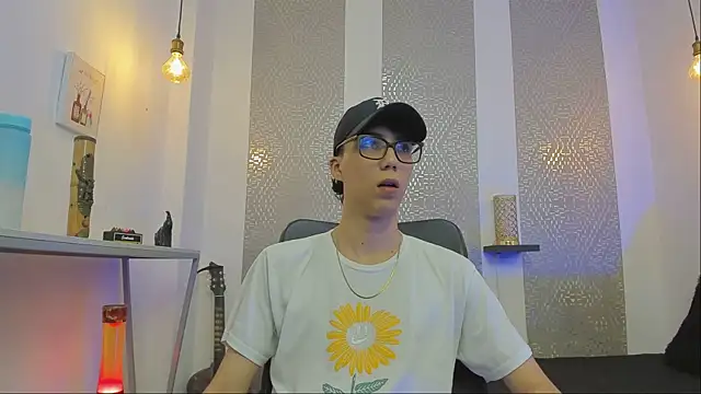 Nikolay Gregori online show from September 25, 2025, 4:05 am