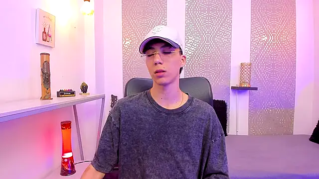 Nikolay Gregori online show from November 23, 2025, 4:23 am